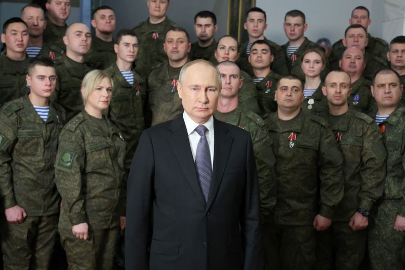&copy; Reuters. الرئيس الروسي فلاديمير بوتين يلقي خطابه السنوي للأمة بمناسبة العام الجديد من مقر قيادة المنطقة العسكرية الجنوبية في روستوف اون دون الروسية