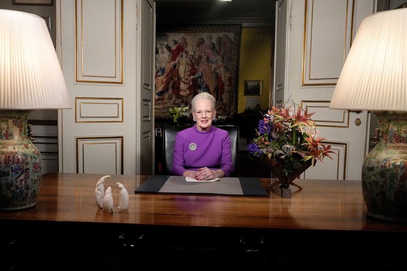 &copy; Reuters. La reine Margrethe II du Danemark prononce un discours du Nouvel An et annonce son abdication au palais de Christian IX, au château d'Amalienborg, à Copenhague. /Photo prise le 31 décembre 2023/REUTERS/Keld Navntoft/Ritzau Scanpix