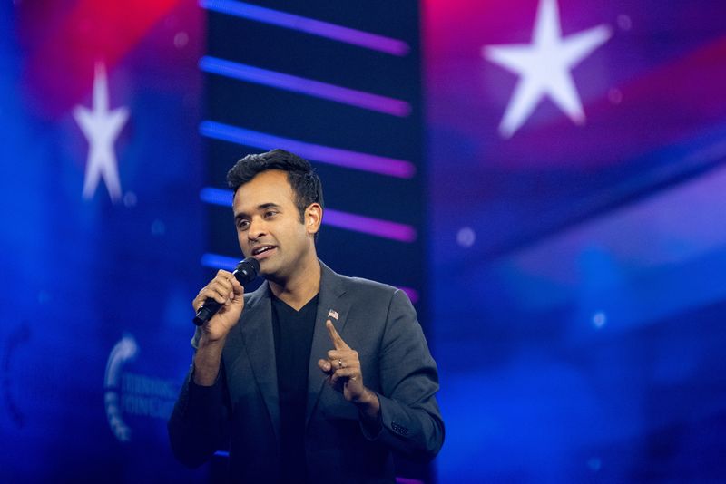 &copy; Reuters. FILE PHOTO: Vivek Ramaswamy speaks as conservative leaders and personalities attend Turning Point USA's AmericaFest 2023 in Phoenix, Arizona, U.S. December 17, 2023.  REUTERS/Caitlin O’Hara/File Photo  
