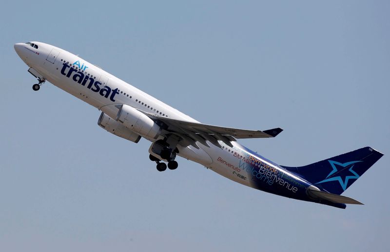 &copy; Reuters. An Airbus A330-200 aircraft of Air Transat airlines takes off in Colomiers near Toulouse, France, July 10, 2018. REUTERS/Regis Duvignau/ File photo