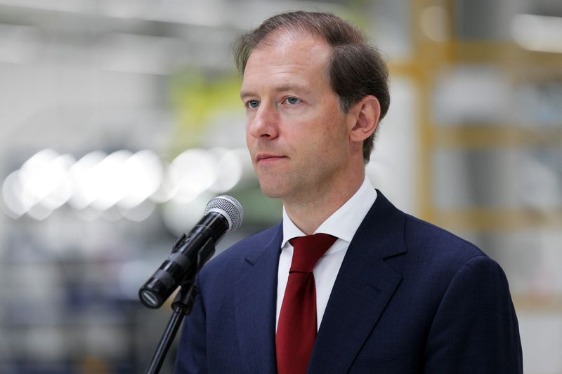 &copy; Reuters. FILE PHOTO: Russia's Industry and Trade Minister Denis Manturov attends a ceremony to launch the serial production of Aurus Senat cars at the Aurus manufacturing plant in the town of Yelabuga in the Republic of Tatarstan, Russia May 31, 2021. REUTERS/Alex