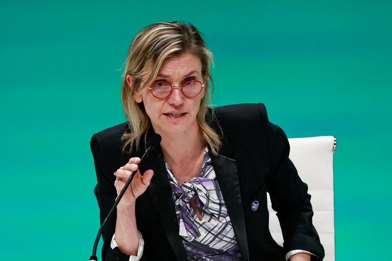 &copy; Reuters. Ministra da Transição Energética da França, Agnes Pannier-Runacher, em entrevista coletiva na Conferência das Nações Unidas sobre Mudanças Climáticas (COP28), em Dubai, Emirados Árabes Unidos
11/12/2023
REUTERS/Thaier Al-Sudani