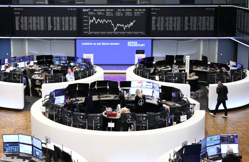 &copy; Reuters. Le graphique de l'indice allemand DAX à la bourse de Francfort, en Allemagne. /Photo prise le 4 janvier 2024/REUTERS/Personnel