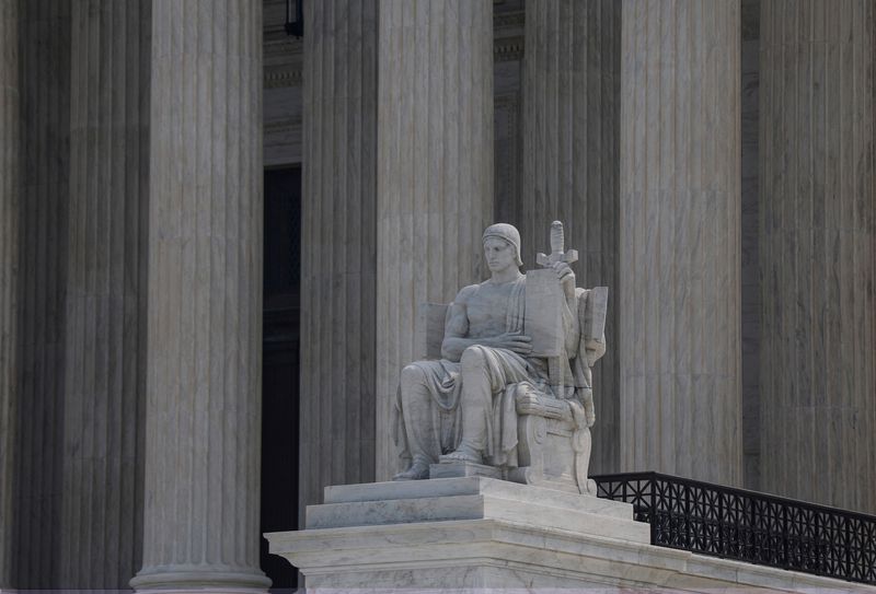 &copy; Reuters. FILE PHOTO: The U.S. Supreme Court is seeni n Washington, U.S., June 29, 2023. REUTERS/Evelyn Hockstein/File Photo