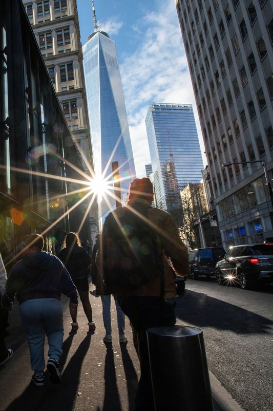 &copy; Reuters. Le Financial District près de la Bourse de New York (NYSE) à New York, États-Unis. /Photo prise le 29 décembre 2023/REUTERS/Eduardo Munoz