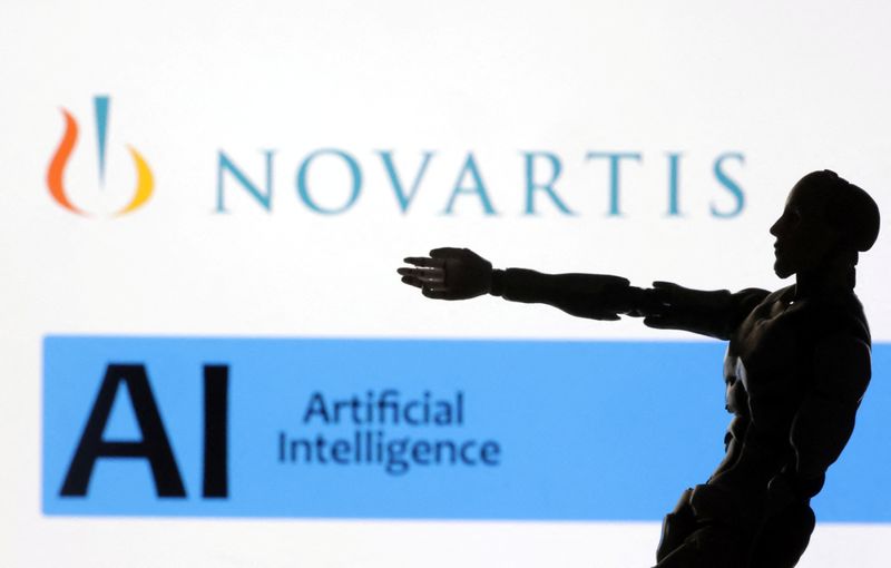&copy; Reuters. Le logo de Novartis, un robot miniature et les mots "AI Artificial Inteligence". /llustration prise le 17 juillet 2023/REUTERS/Dado Ruvic/
