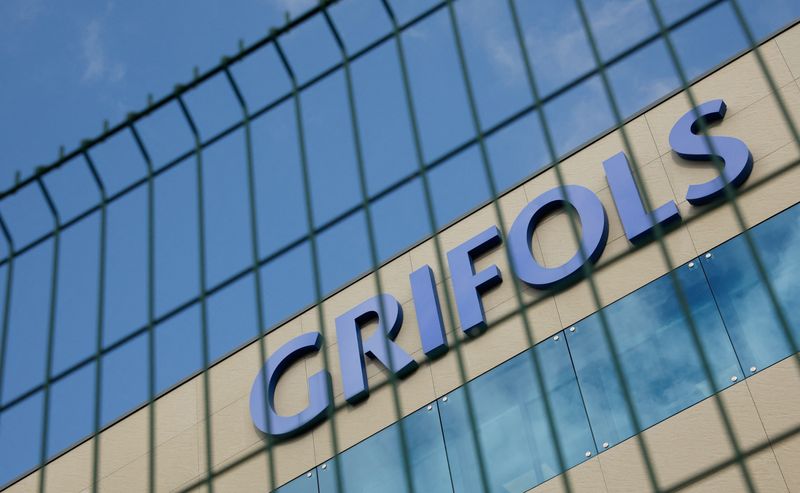 &copy; Reuters. The logo of the Spanish pharmaceuticals company Grifols is pictured on theirs facilities in Parets del Valles, north of Barcelona, Spain, January 9, 2024. REUTERS/Albert Gea
