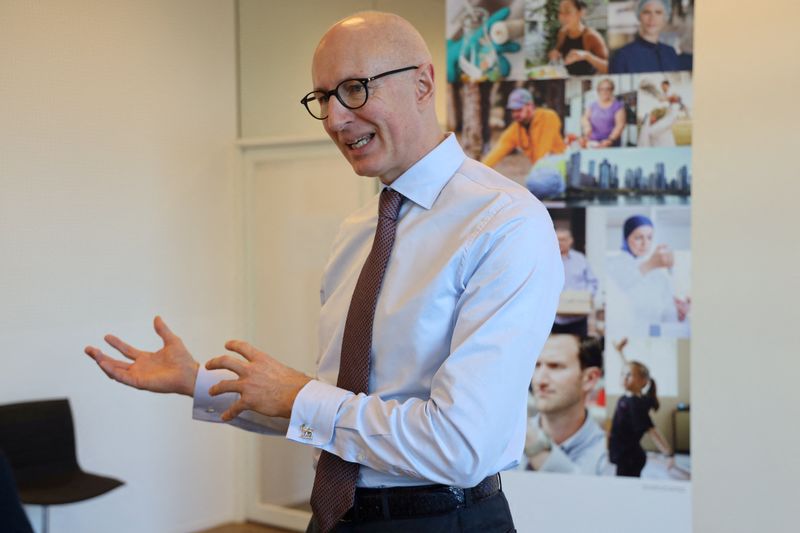 &copy; Reuters. FILE PHOTO: Novo Nordisk Chief Executive Lars Fruergaard Jorgensen speaks to reporters at the company's headquarters in Copenhagen, Denmark, February 5, 2020. REUTERS/Jacob Gronholt-Pedersen/File Photo