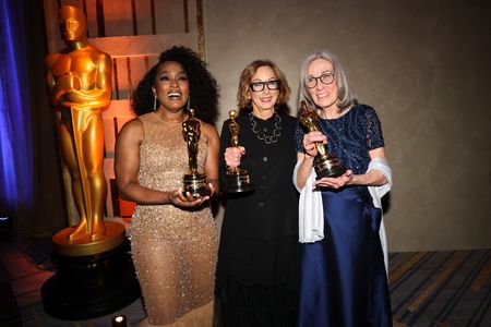 Angela Bassett, Mel Brooks accept honorary Oscars at Hollywood gala By ...