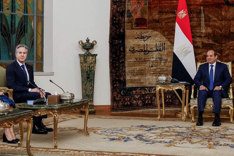 &copy; Reuters. Antony Blinken e Abdel Fattah El-Sisi no Cairo
 11/1/2024    REUTERS/Evelyn Hockstein