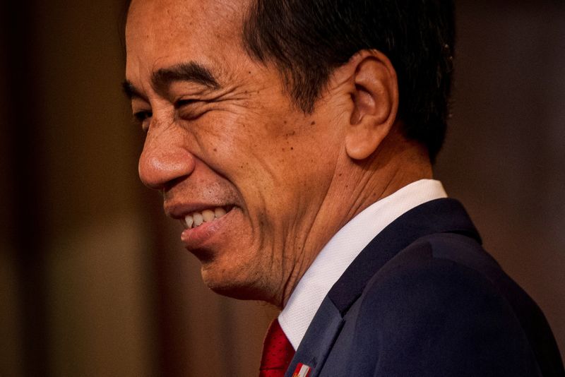 &copy; Reuters. FILE PHOTO: Indonesian President Joko Widodo looks on during his visit to the Malacanang Palace, in Manila, Philippines, January 10, 2024.    Ezra Acayan/Pool via REUTERS/File Photo
