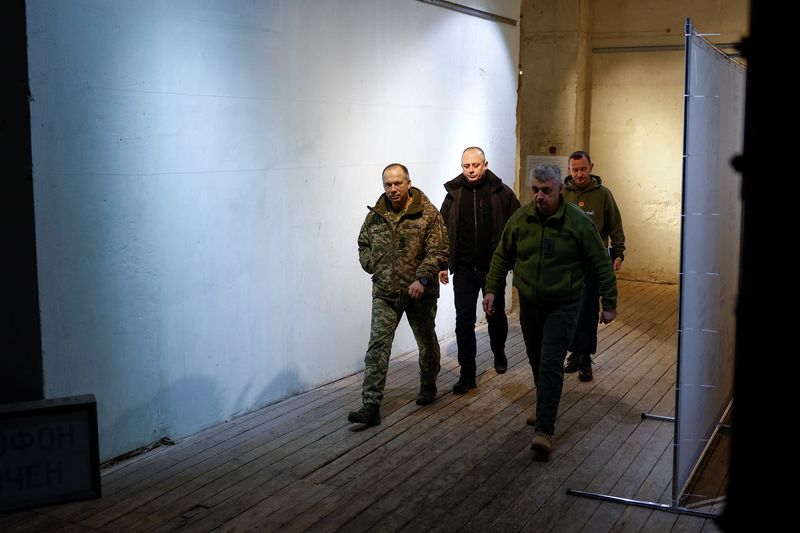 &copy; Reuters. Colonel general Oleksandr Syrskyi, Commander of the Ukrainian Ground Forces, arrives for an interview with Reuters, amid Russia's attack on Ukraine, in Kharkiv region, Ukraine January 12, 2024. REUTERS/Valentyn Ogirenko