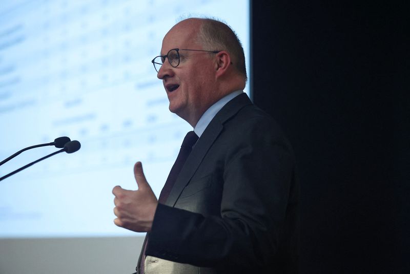 &copy; Reuters. European Central Bank chief economist Philip Lane speaks during a lecture at the University of Cyprus in Nicosia, Cyprus April 5, 2023. REUTERS/Yiannis Kourtoglou/File Photo