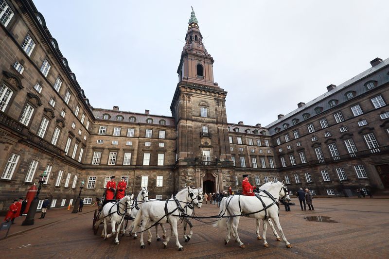 &copy; Reuters. The Danish Royal Horse Guard trains with a proxy carriage for the upcoming coronation of Denmark's Crown Prince Frederik and his Australian-born Crown Princess Mary in the yard of Christiansborg Palace in Copenhagen, Denmark, January 13, 2024. REUTERS/Wol