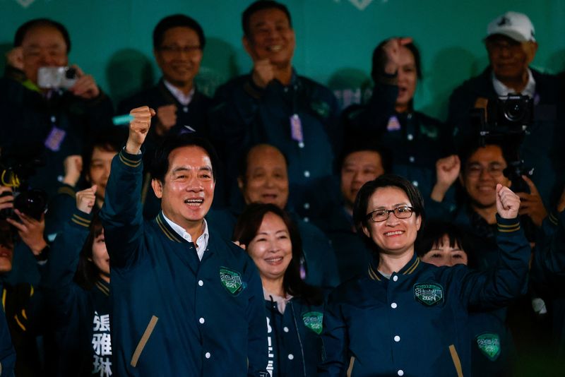© Reuters. Taiwan President-elect Lai Ching-te, of Democratic Progressive Party's (DPP) and his running mate Hsiao Bi-khim attend a rally following the victory in the presidential elections, in Taipei, Taiwan January 13, 2024. REUTERS/Ann Wang