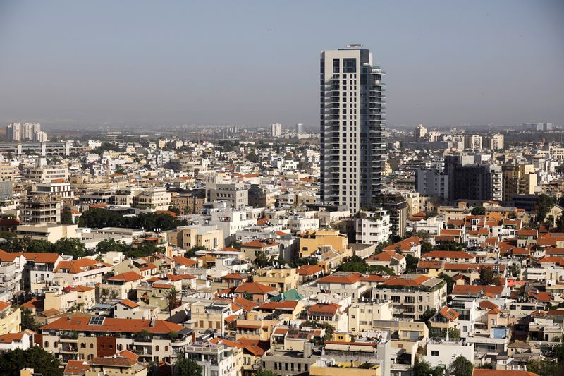 &copy; Reuters. منظر عام لتل أبيب من أعلى في صورة من أرشيف رويترز.