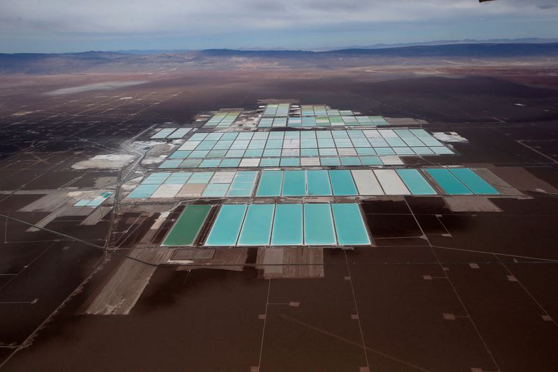 Chile's SQM suspends operations at lithium salt flats due to blockades