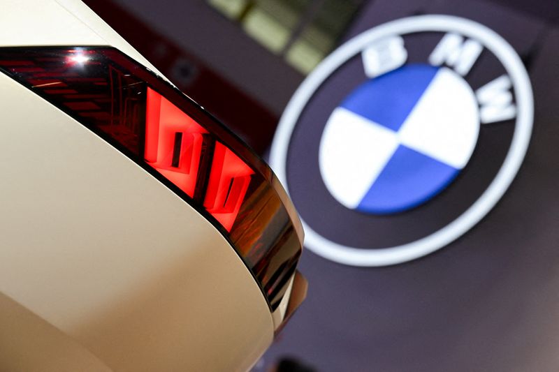 &copy; Reuters. FILE PHOTO: A BMW Vision Neue Klasse is displayed next to the company's logo during an event a day ahead of the official opening of the 2023 Munich Auto Show IAA Mobility, in Munich, Germany, September 4, 2023. REUTERS/Angelika Warmuth/File Photo