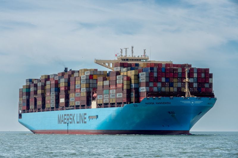 &copy; Reuters. FILE PHOTO: Container vessel Maersk Hangzhou sails in the Wielingen channel, Westerschelde, Netherlands July 15, 2018. Rene van Quekelberghe/Handout via REUTERS/File Photo 