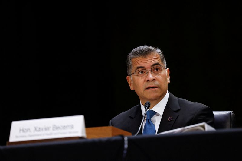 &copy; Reuters. FILE PHOTO: U.S. Secretary of Health and Human Services Xavier Becerra testifies before the Senate Appropriations committee as lawmakers in the U.S. Congress struggle to reach a deal to head off a looming partial government shutdown less than two weeks aw