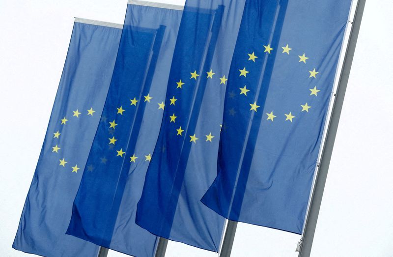 &copy; Reuters. FILE PHOTO: FILE PHOTO: European Union flags fly in front of the headquarters of the European Central Bank in Frankfurt, Germany, July 8, 2020. REUTERS/Ralph Orlowski/File Photo