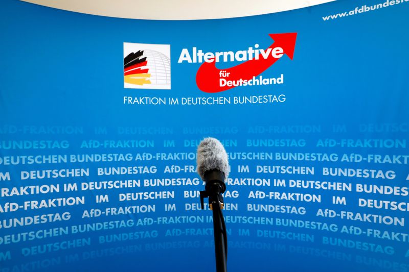 &copy; Reuters. 　１月１７日、ドイツの極右政党「ドイツのための選択肢（ＡｆＤ）」の支持率が急上昇していることについて、半導体大手インフィニオン・テクノロジーズなど同国企業の幹部が警戒の声