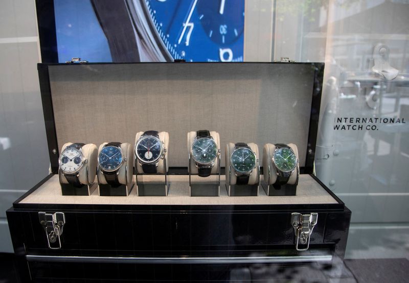 © Reuters. FILE PHOTO: Watches of Swiss watch manufacturer IWC Schaffhausen, owned by luxury group Richemont are displayed at the company's store at the Bahnhofstrasse shopping street in Zurich, Switzerland August 8, 2022. REUTERS/Arnd Wiegmann/File Photo