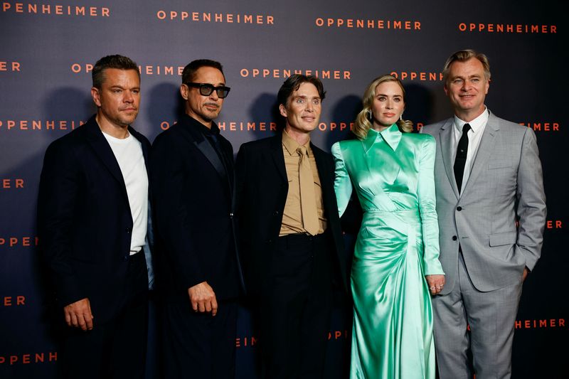 &copy; Reuters. Director Christopher Nolan, cast members Matt Damon, Robert Downey Jr., Cillian Murphy and Emily Blunt pose during a photocall before the premiere of the film "Oppenheimer" at the Grand Rex in Paris, France, July 11, 2023. REUTERS/Sarah Meyssonnier/File P