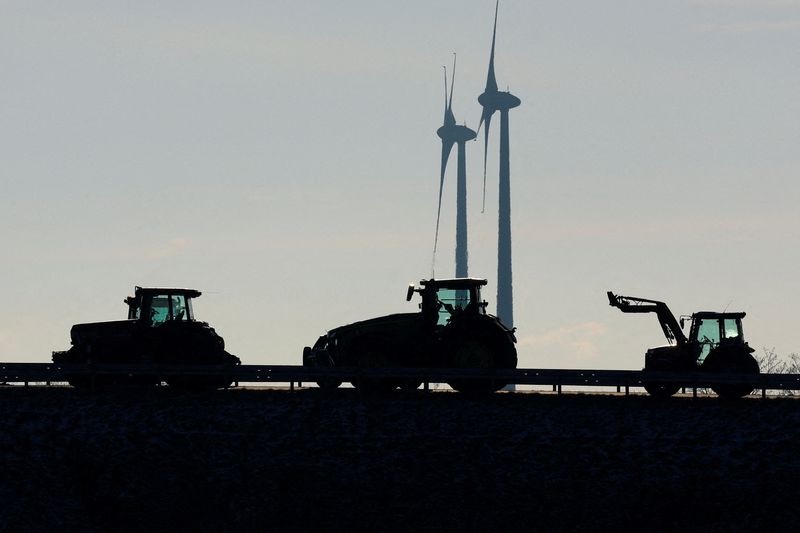 &copy; Reuters. Des tracteurs à Vehlefanz, Allemagne. /Photo prise le 8 janvier 2024/REUTERS/Fabrizio Bensch