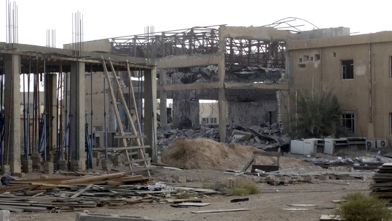 &copy; Reuters. مبنى مدمر في جامعة الأنبار بمحافظة الأنبار العراقية حيث شهد اشتباكات بين القوات العراقية ومسلحي تنظيم الدولة الإسلامية. صورة من أرشيف رويت
