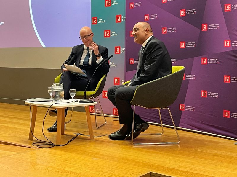 © Reuters. Jordanian Prime Minister Bisher al Khasawaneh speaks at event at the London School of Economics, in London, Britain January 19, 2024. REUTERS/Marc Jones