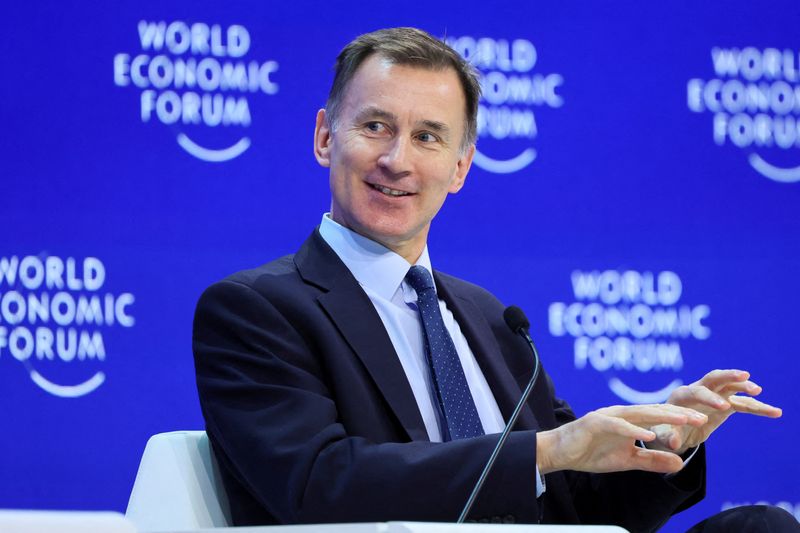 &copy; Reuters. FILE PHOTO: British Chancellor of the Exchequer Jeremy Hunt attends the 54th annual meeting of the World Economic Forum, in Davos, Switzerland, January 18, 2024. REUTERS/Denis Balibouse/File Photo