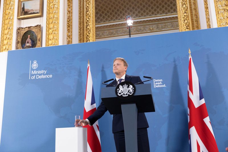 &copy; Reuters. Britain's Secretary of State for Defence Grant Shapps gives a speech at Lancaster House, in London, Britain January 15, 2024. REUTERS/Anna Gordon