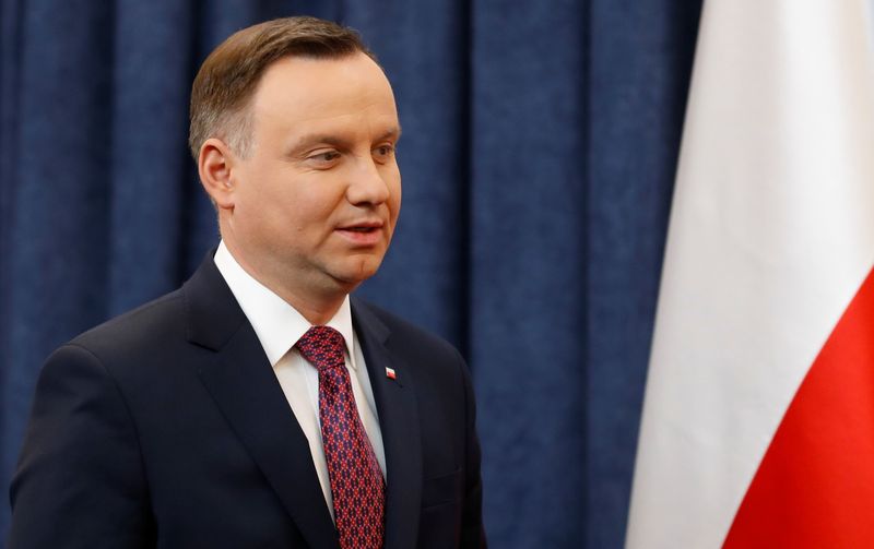 &copy; Reuters. Poland's President Andrzej Duda arrives for a news conference, after the European Commission announced its decision to launch Article 7 procedure, at the Presidential Palace in Warsaw, Poland December 20, 2017. REUTERS/Kacper Pempel/File photo