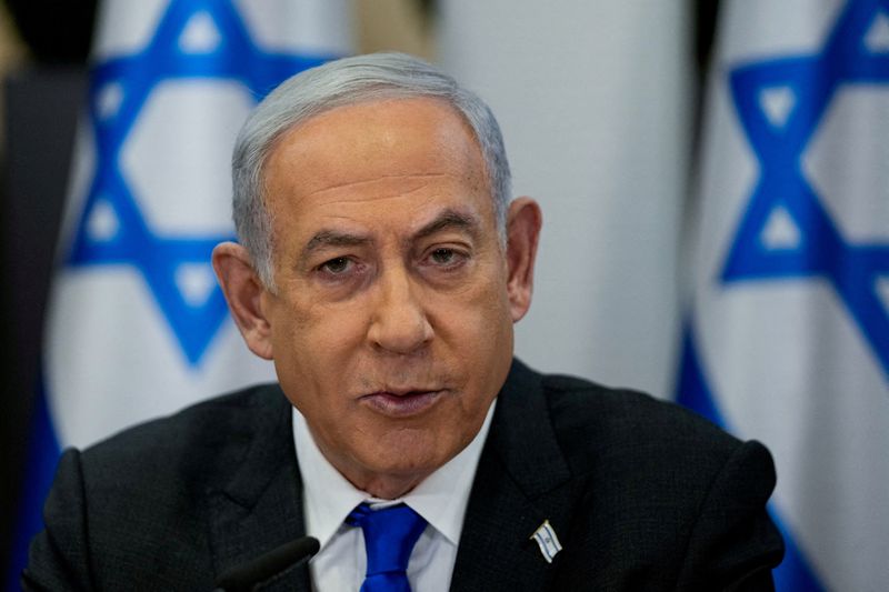 &copy; Reuters. رئيس الوزراء الإسرائيلي بنيامين نتنياهو خلال اجتماع في تل أبيب يوم 24 ديسمبر كانون الأول 2023. صورة لرويترز من ممثل لوكالات الأنباء.