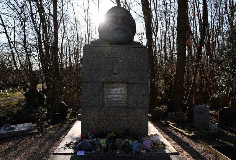 &copy; Reuters. Túmulo de Karl Marx no Highgate Cemetery, em Londres
19/01/2024 REUTERS/Hannah McKay