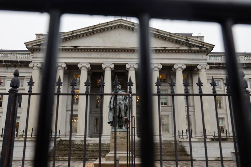 &copy; Reuters. FILE PHOTO: A general view of the U.S. Treasury building in Washington, U.S. January 19, 2023. REUTERS/Jonathan Ernst