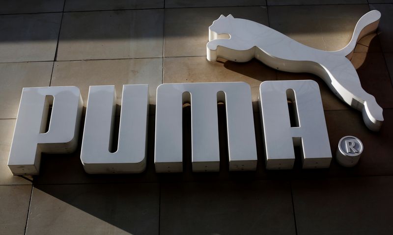 &copy; Reuters. FILE PHOTO: The logo of German sports goods firm Puma is seen at the entrance of one of its stores in Vienna, Austria, March 18, 2016.   REUTERS/Leonhard Foeger