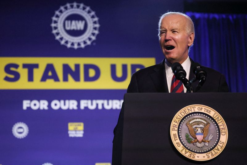 &copy; Reuters. U.S. President Joe Biden speaks to United Auto Workers members at the UAW's Community Action Program (CAP) legislative conference in Washington, U.S., January 24, 2024. REUTERS/Leah Millis