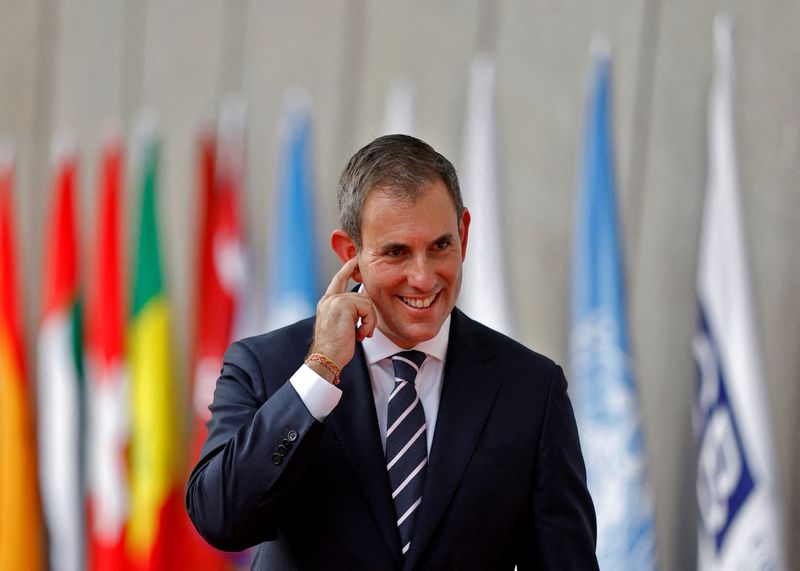 &copy; Reuters. FILE PHOTO: Australian Treasurer Jim Chalmers arrives to attend a G20 finance ministers' and Central Bank governors' meeting at Gandhinagar, India, July 18, 2023. REUTERS/Amit Dave/File Photo