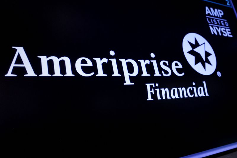 &copy; Reuters. A screen displays the logo and trading information for Ameriprise Financial, Inc. on the floor of the New York Stock Exchange (NYSE) in New York City, U.S., March 29, 2023.  REUTERS/Brendan McDermid/File Photo
