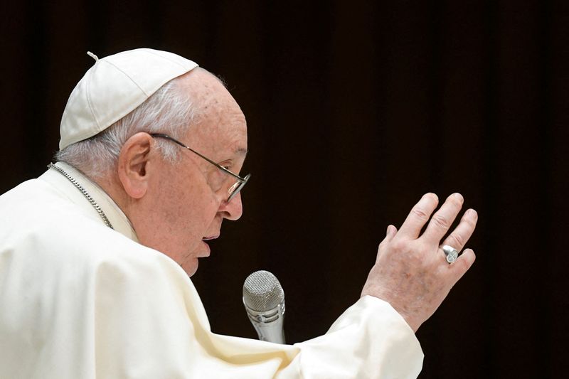 &copy; Reuters. Papa Francisco no Vaticano
 3/1/2024   Divulgação via REUTERS