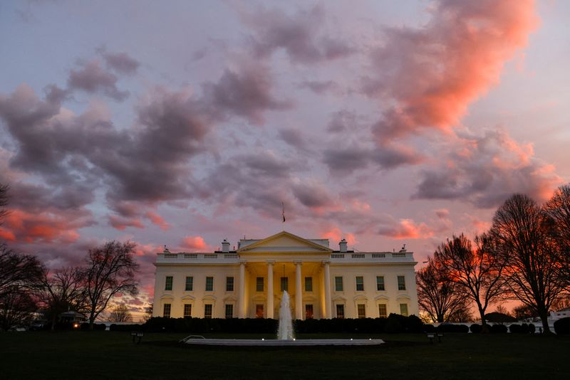 &copy; Reuters. FILE PHOTO: A view shows the White House in Washington, U.S., January 26, 2024. REUTERS/Julia Nikhinson/File Photo