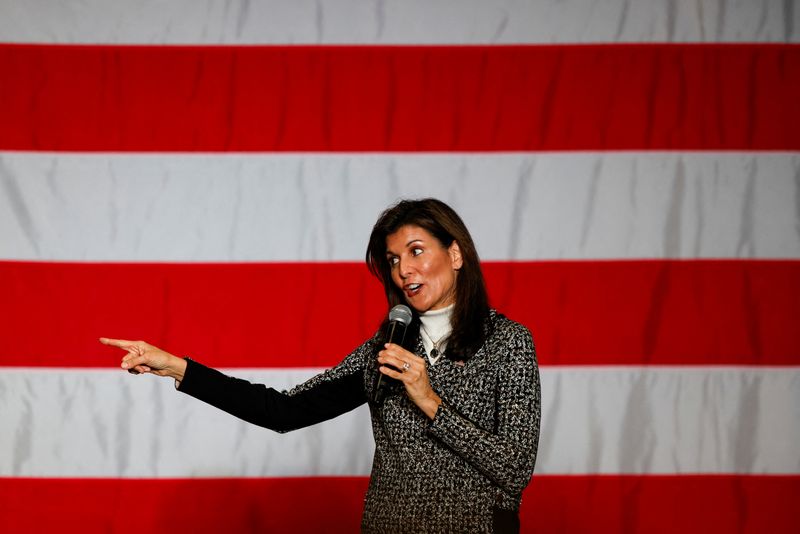 © Reuters. Republican presidential candidate and former U.S. Ambassador to the United Nations Nikki Haley speaks during a campaign event, ahead of the South Carolina Republican presidential primary election, in Conway, South Carolina, U.S., January 28, 2024.  REUTERS/Randall Hill