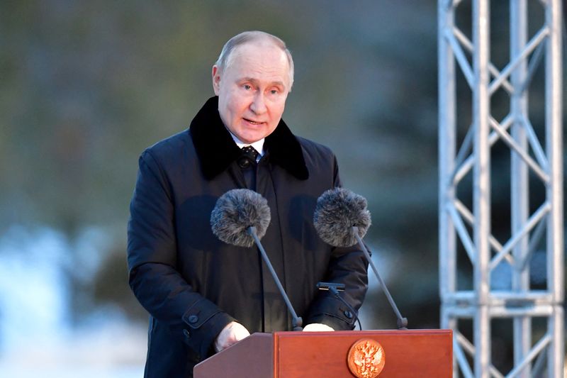 &copy; Reuters. 　１月２７日、プーチン・ロシア大統領（写真）は、欧州の「ロシア嫌悪」を強く非難するとともに、バルト海諸国に人権問題が存在すると批判した。写真はレニングラードで代表撮影（２