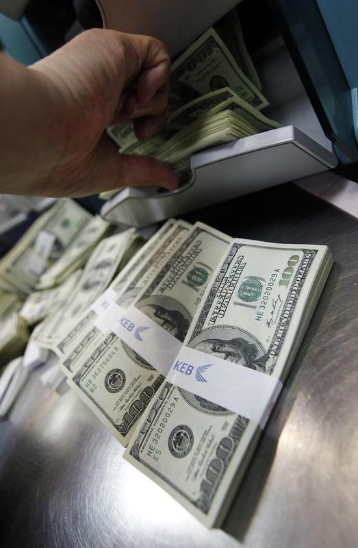 &copy; Reuters. Notas de dólar
REUTERS/Jo Yong-Hak