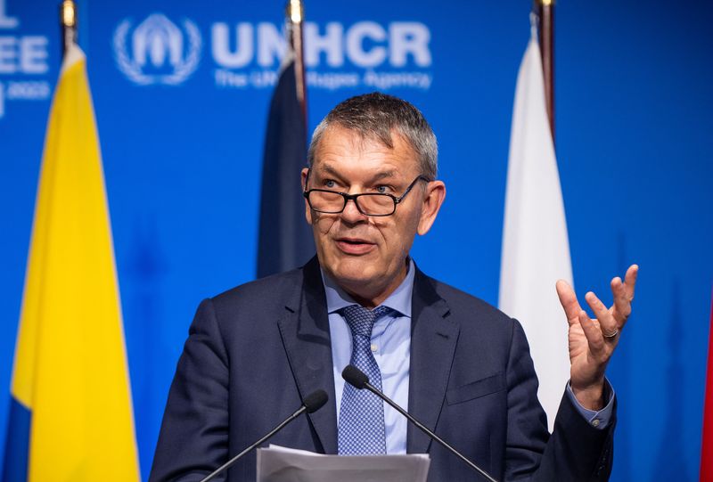 &copy; Reuters. فيليب لازاريني المفوض العام لوكالة غوث وتشغيل اللاجئين الفلسطينيين (أونروا) يلقي كلمة خلال المنتدى العالمي للاجئين في جنيف بسويسرا يوم 13 دي