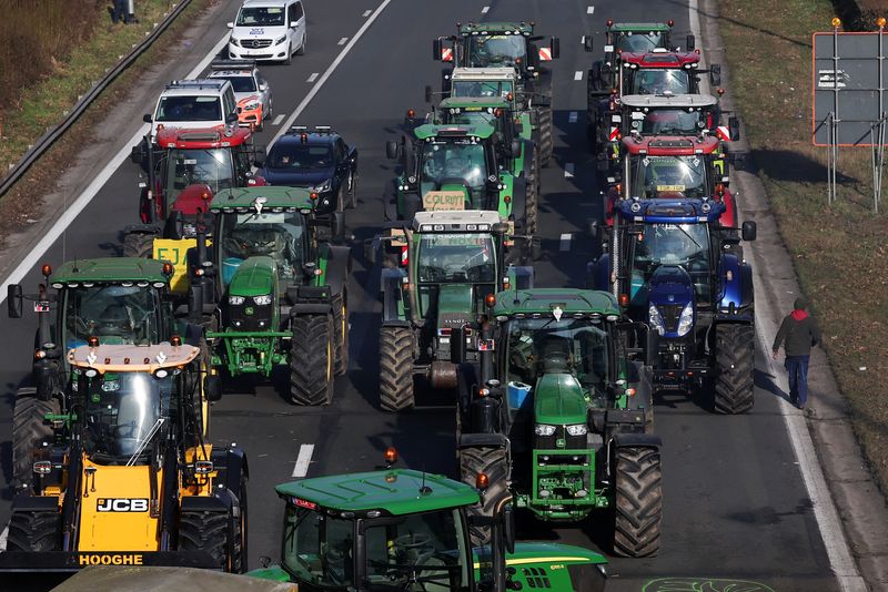 Belgian farmers block roads to Zeebrugge port as French protests spill over