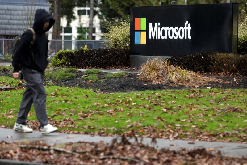 &copy; Reuters. A person walks past Microsoft signage at the headquarters in Redmond, Washington, U.S., January 18, 2023. REUTERS/Matt Mills McKnight/File Photo