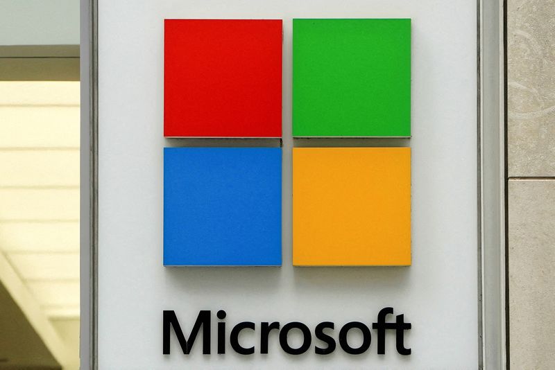 &copy; Reuters. L'enseigne du magasin Microsoft dans le quartier de Manhattan à New York City, États-Unis. /Photo prise le 18 janvier 2022/REUTERS/Carlo Allegri